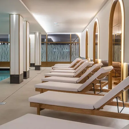 Radisson Blu Grand & Spa, Malo-les-bains 4*